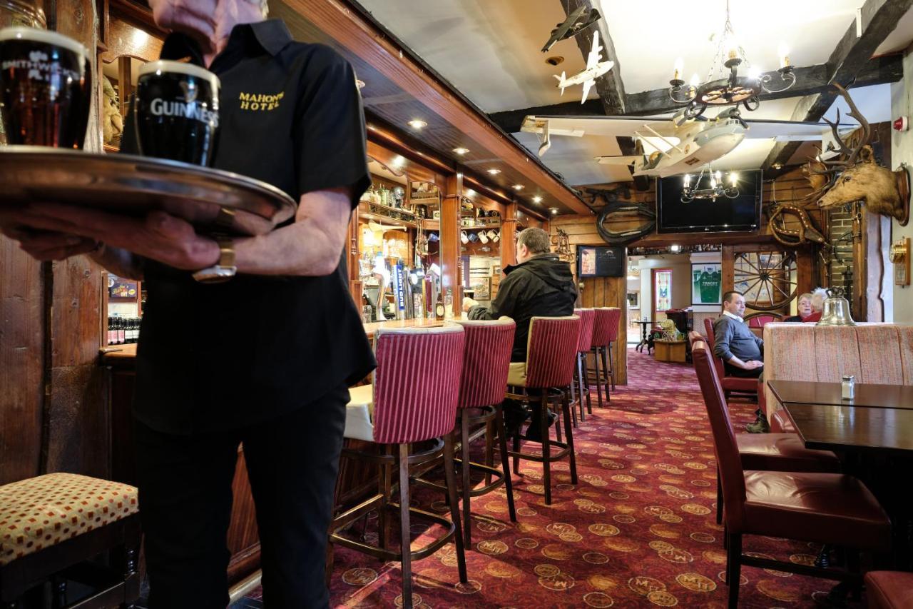 Mahon'S Hotel 어빈스타운 외부 사진