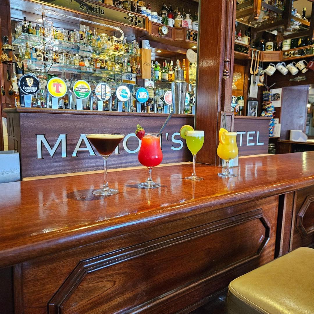 Mahon'S Hotel 어빈스타운 외부 사진
